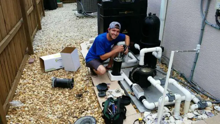 John-replacing-motor-760x428